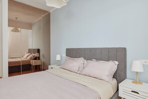 Superior Apartment, Sea View | Hypo-allergenic bedding, iron/ironing board, free WiFi - Casa Nest Tivat (Tivat)