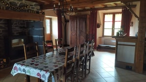 Dining - My father's barn (Valette)