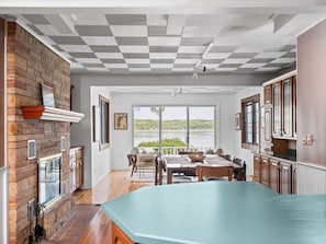 Dining - Waterfront Home in Suttons Bay – 3BR / 3BA (Suttons Bay)