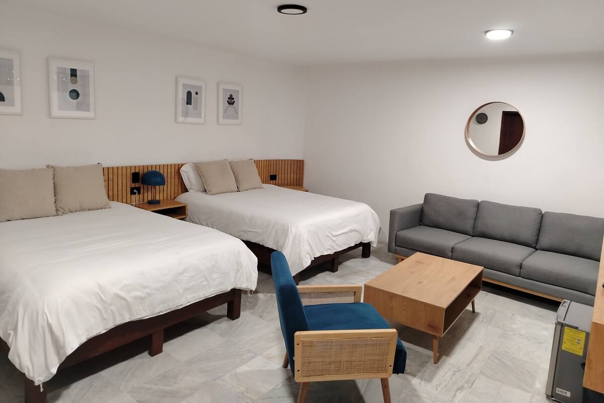 Comfort Quadruple Room | Soundproofing, WiFi (free)