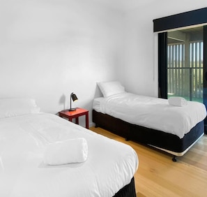 4 bedrooms, iron/ironing board, travel cot, free WiFi