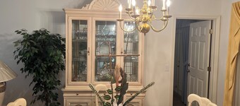 3/3 home in Thonotosassa.Near Amphitheater, Hard Rock,USF, Busch Gard, MOSITampa