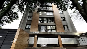 Basic Apartment | Exterior