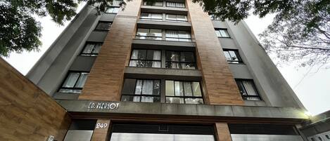 Basic Apartment | Exterior