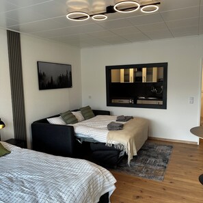 1 bedroom, travel cot, free WiFi