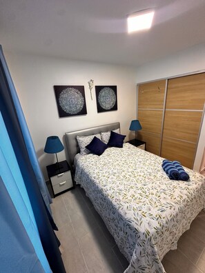 3 Schlafzimmer, Bügeleisen/Bügelbrett, WLAN, Bettwäsche
