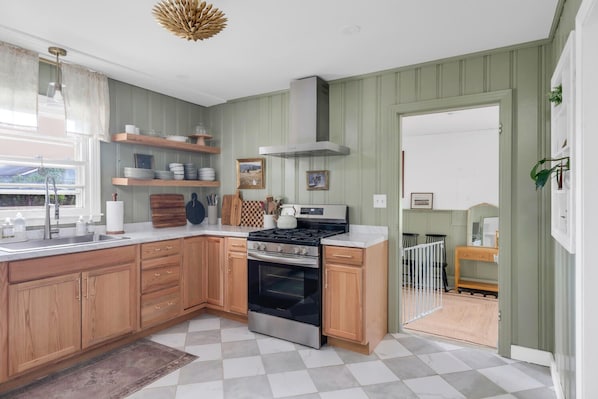 Microwave, oven, stovetop, dishwasher