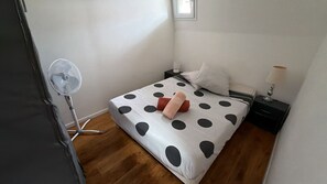 Unclassified image, 2 of 7, button