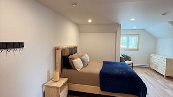 4 間睡房、可攜式嬰兒床、免費 Wi-Fi、床單