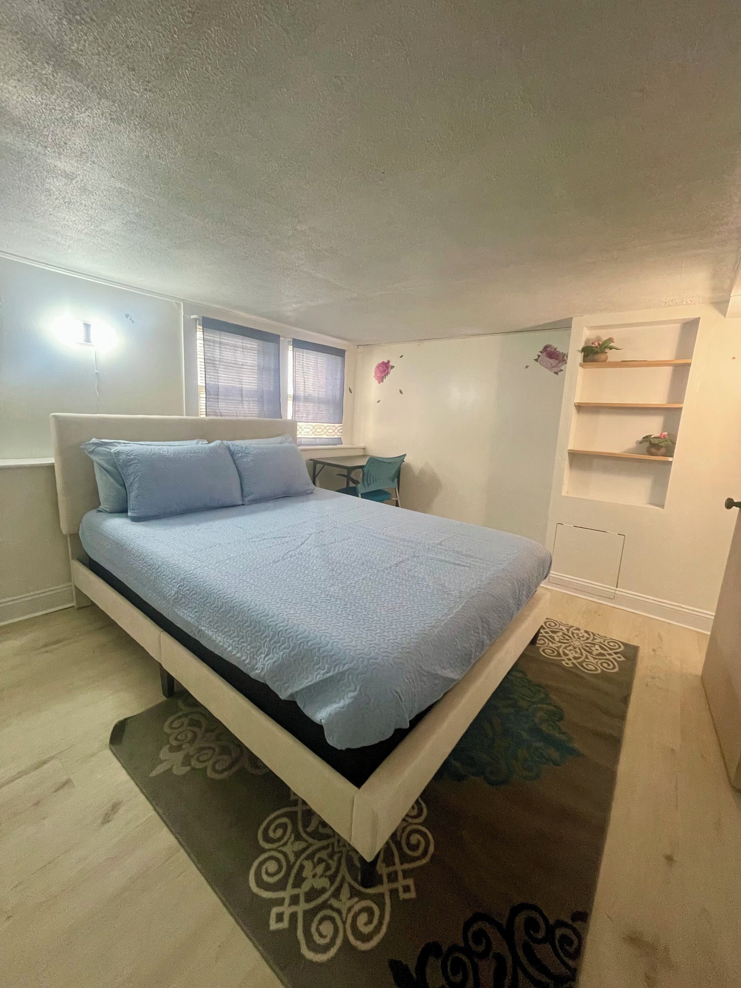 2 bedrooms, desk, iron/ironing board, free WiFi