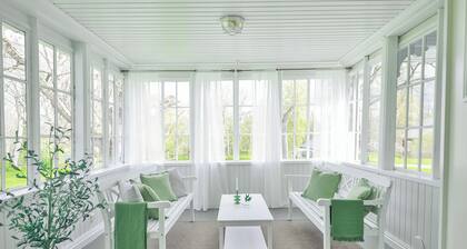 In the eastern wing, 6 people accommodate in a three two-person rooms