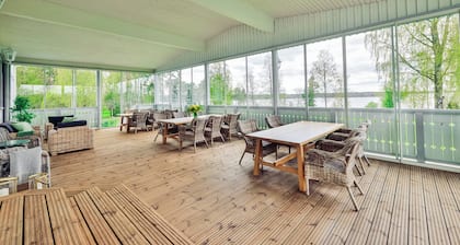 In the eastern wing, 6 people accommodate in a three two-person rooms