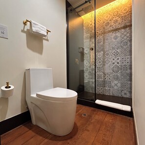 Shower, free toiletries, hair dryer, towels - Andara Hotel (Lima)