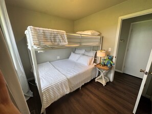 3 chambres, fer et planche à repasser, Wi-Fi, literie fournie