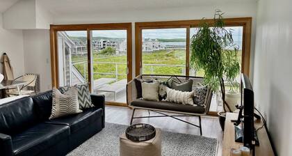 Spectacular 1-bedroom renovated Montauk apartment with amazing views