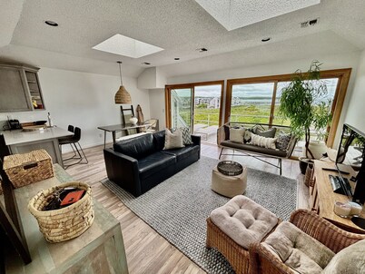 Spectacular 1-bedroom renovated Montauk apartment with amazing views