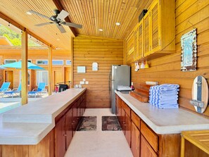 Kühlschrank, Ofen, Herdplatte, Geschirrspüler