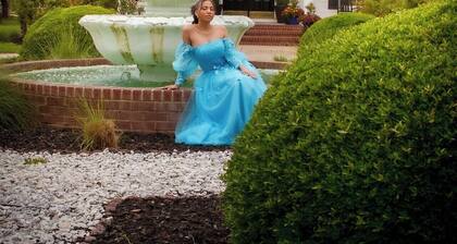 Parkton Place, a destination with 7 bedrooms/8 beds and event space.