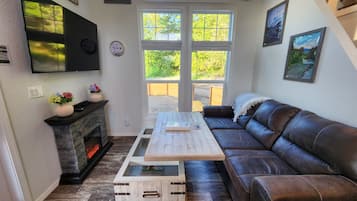 Smart TV, fireplace, video games, books