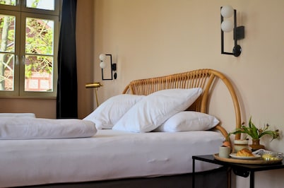Double room in the Gasthaus am Finowkanal (former school from 1875).