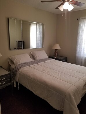 2 bedrooms, iron/ironing board, WiFi, bed sheets