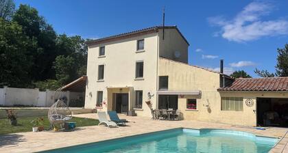 Beautiful house in Vallence, with large swimming pool and air-conditioning in night area