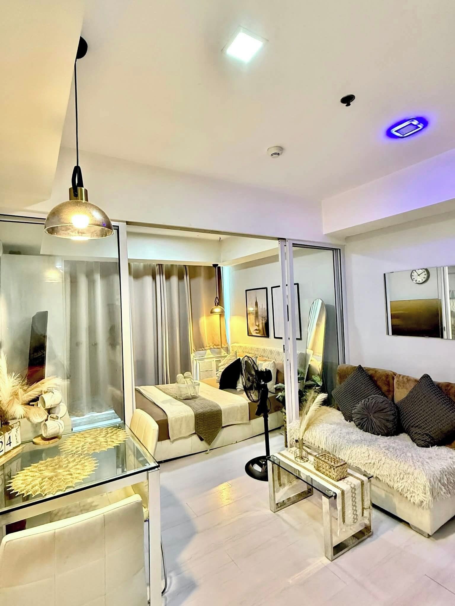 1 dormitorio, escritorio, espacio para trabajar con un portátil