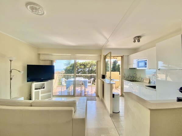 TV - Studio with sea view - Fontana Rosa (Menton)