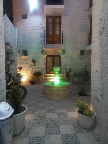 Rustic apartment on the 1st floor one block from the Mirador de Yanahuara.