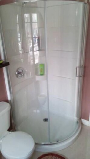 Handdoeken, zeep, shampoo, toiletpapier