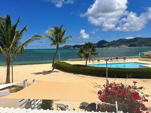 Pool - new 2-bedroom water front villa enchanting Saint Martin with WiFi, AC (SAINT MARTIN)