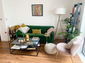 Smart TV - Central London (Angel), cozy 1-bed flat, top floor with a view on the city (London)