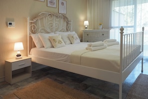 2 Schlafzimmer, Bügeleisen/Bügelbrett, kostenloses WLAN, Bettwäsche