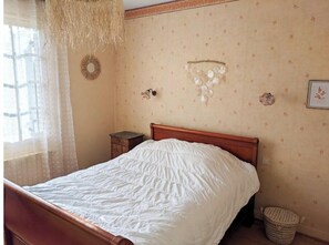 3 Schlafzimmer, Schreibtisch, Reisekinderbett, kostenloses WLAN