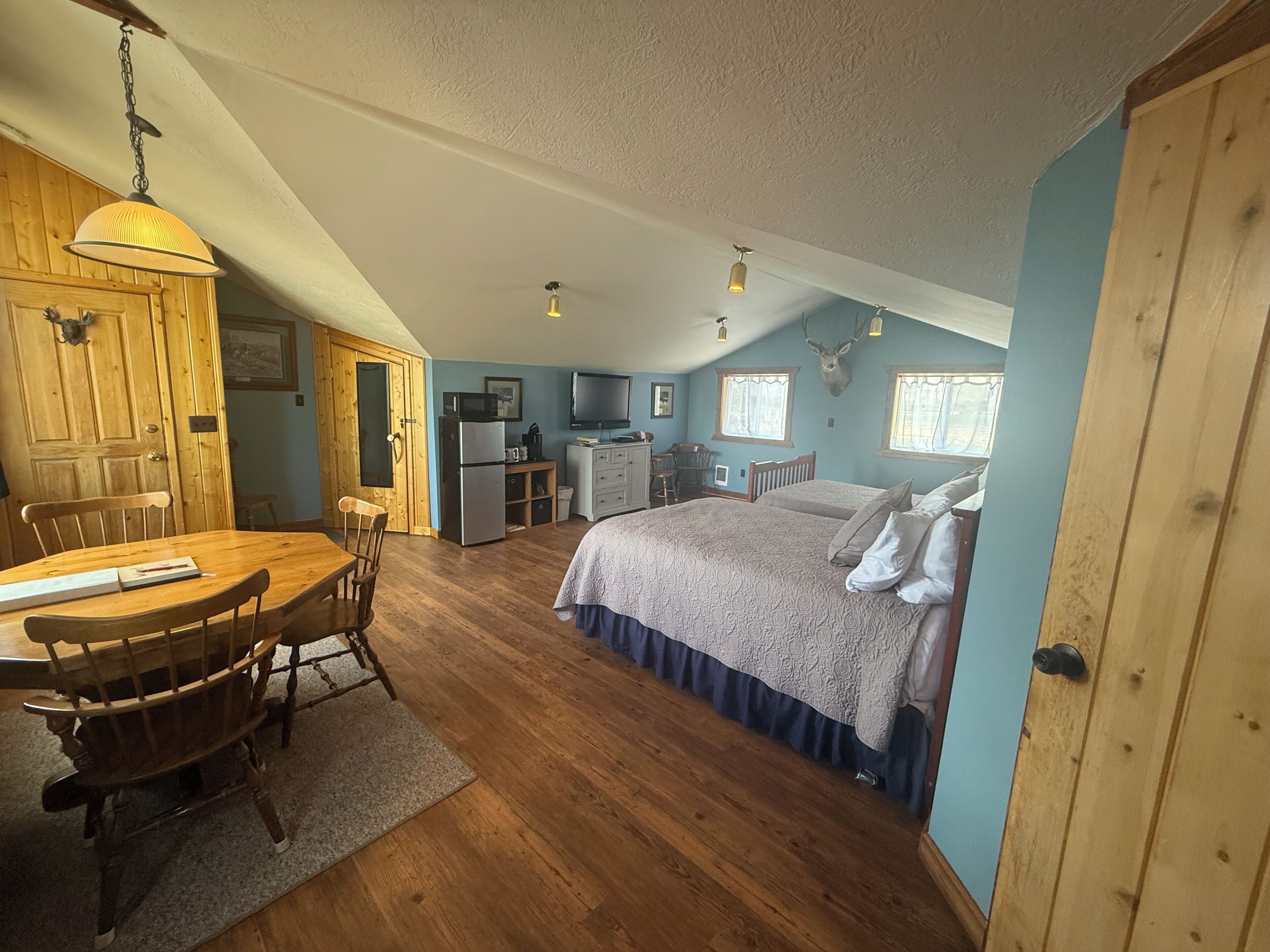1 bedroom, travel crib, free WiFi, bed sheets