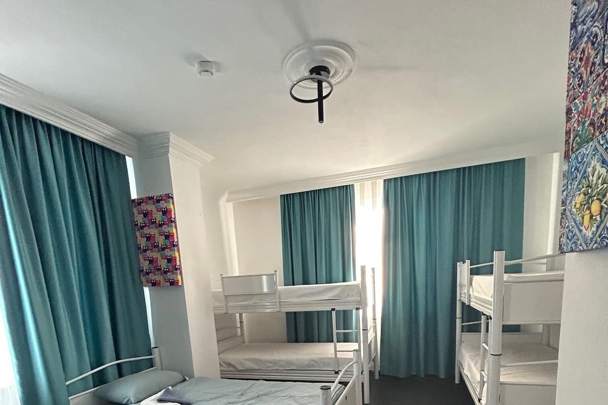 Ropa de cama de alta calidad, wifi gratis, ropa de cama
