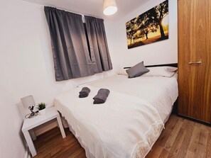 4 sovrum, strykjärn/strykbräda, gratis wi-fi och sängkläder