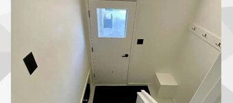 Large 2-Bedroom 1 Washroom Unit