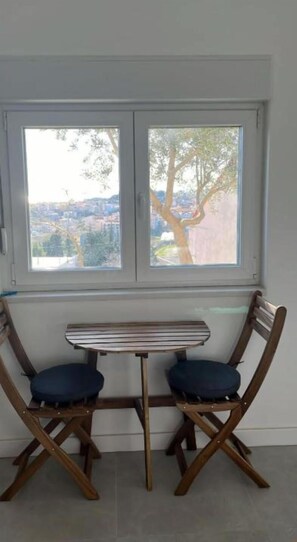Apartment, 2 Bedrooms, Smoking, Terrace | Dining room