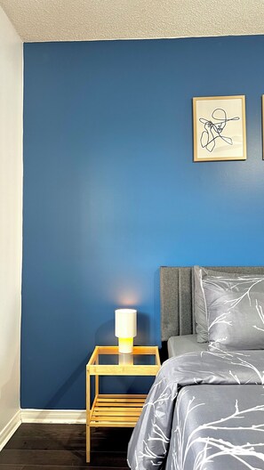 4 habitaciones, escritorio, tabla de planchar con plancha y wifi 