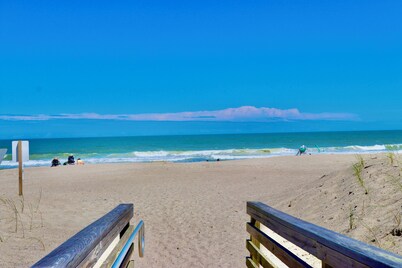 Surf & Sun Haven: Steps to Sea-Clusion