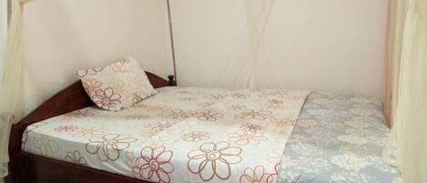 1 bedroom, WiFi, bed sheets