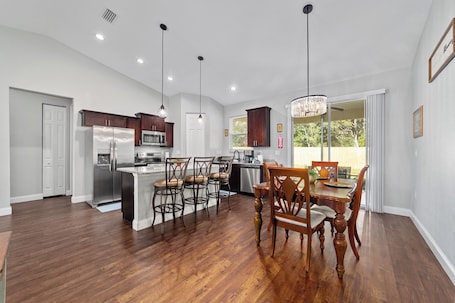 Microwave, oven, stovetop, dishwasher. Perfect Getaway #3 Near Rainbow Springs, Withlacoochee trail head and golf club