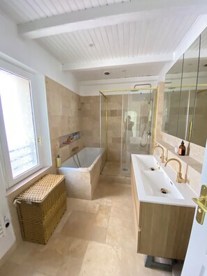 Hair dryer, towels, soap, toilet paper
