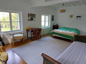 4 Schlafzimmer, Bügeleisen/Bügelbrett, WLAN, Bettwäsche