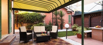 The Garden's Home, cozy garden house sea-center x families with pets.