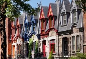 Unclassified image, 5 of 21, button