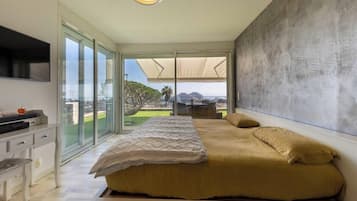 3 slaapkamers, een strijkplank/strijkijzer, wifi, beddengoed