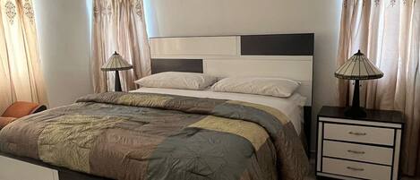Appartement | 3 chambres, rideaux d’obscurcissement, système d’insonorisation