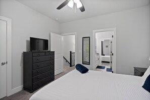 2 bedrooms, travel crib, free WiFi, bed sheets